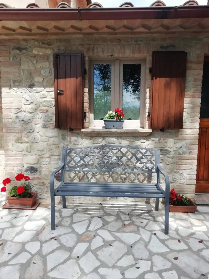 La Casetta Della Letizia Colle  Exteriör bild